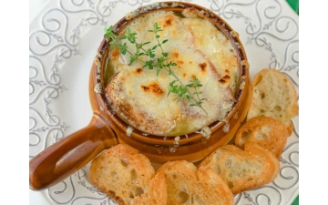 FRENCH ONION SOUP GRATINEE