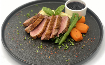 GRILLED DUCK FILLET & RED BERRY FRUITS SAUCE
